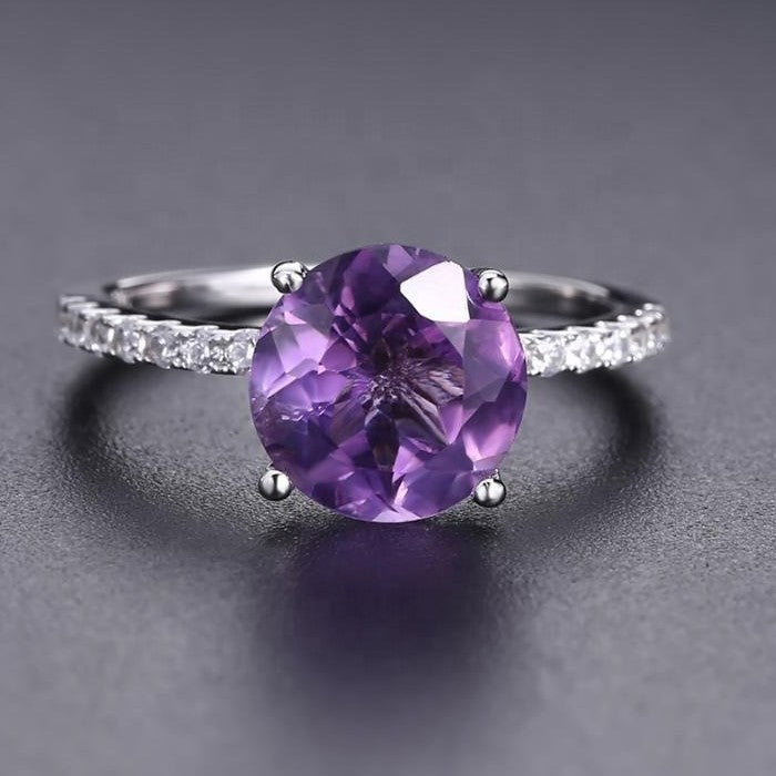 Exquisite Amethyst Ring - Round Brilliant Cut