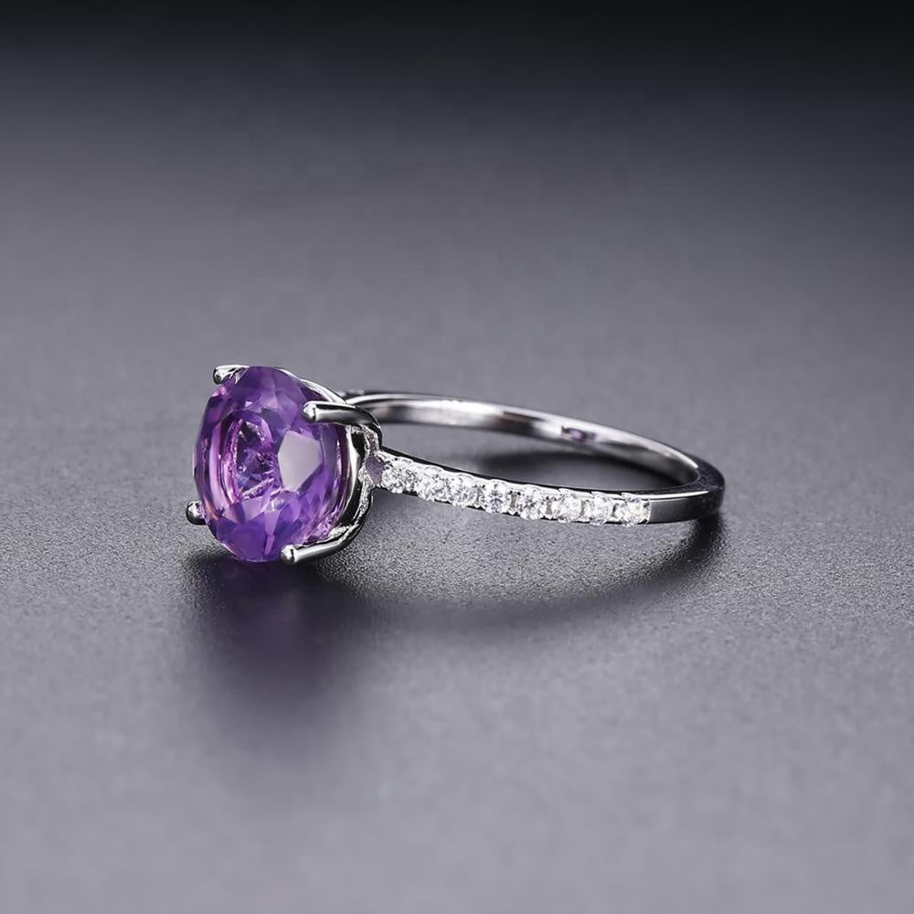 Exquisite Amethyst Ring - Round Brilliant Cut