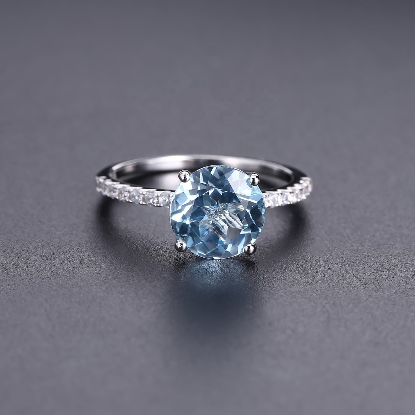 Exquisite Blue Topaz Ring - Round Brilliant Cut